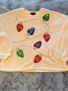 Festive Holiday Sweatshirt with holiday lights detail | Size = Large